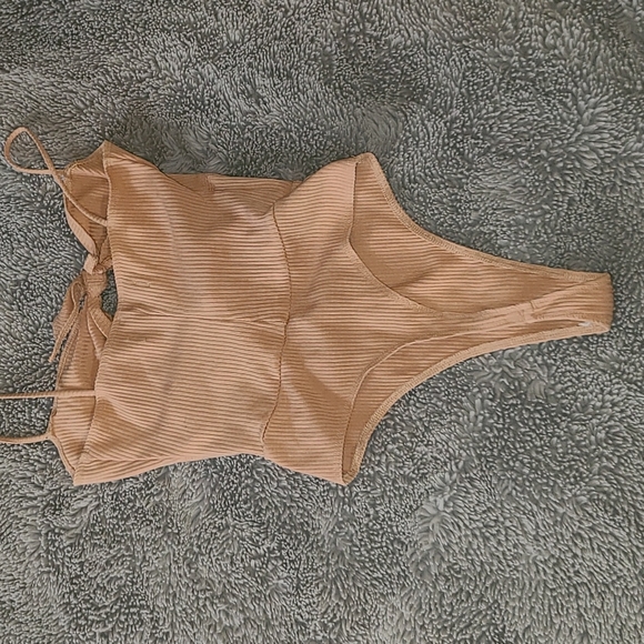 Reformation Cardoba Ribbed Now Tie Bodysuit - Picture 5 of 8